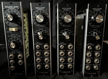 Moog-921A driver, 3x 921B VCOs with PSU